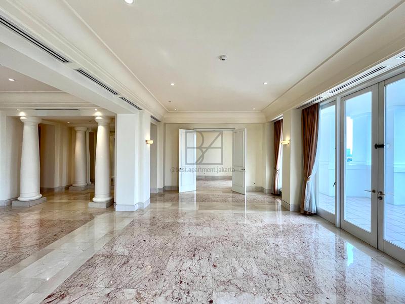 For Sale : Dharmawangsa Residences 1, South Jakarta Spacious 3 Bedrooms Luxury Unit in Prestigious Area