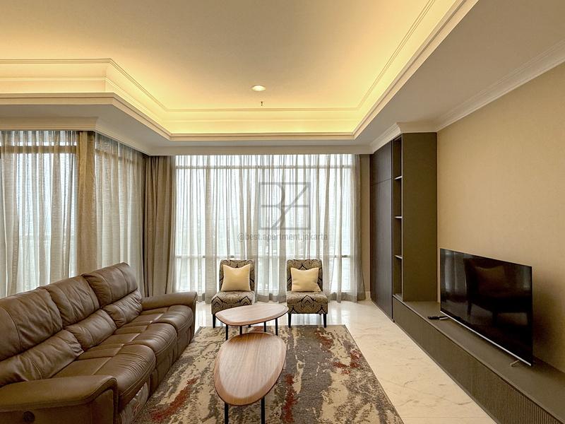 For Sale : Botanica Apartment, South Jakarta Spacious 2 Bedrooms Unit with Pool View