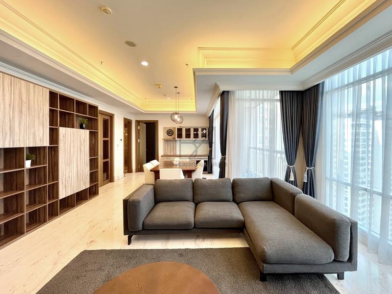 For Sale : Botanica, South Jakarta Elegant 2 Bedrooms Unit with Serene Pool View