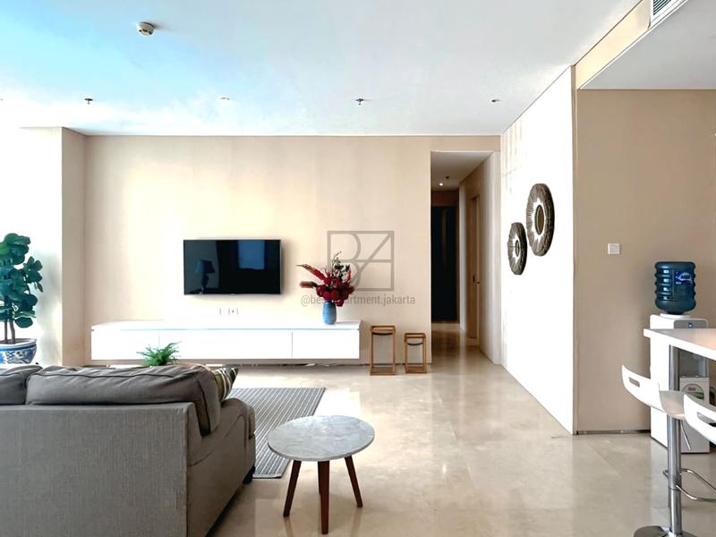 For Sale : Senopati Suites 2, South Jakarta Spacious 2 Bedrooms Unit with Sudirman View