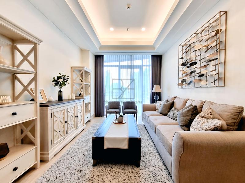 For Sale : South Hills, South Jakarta Comfortable 2 Bedrooms Unit with City View & Private Lift